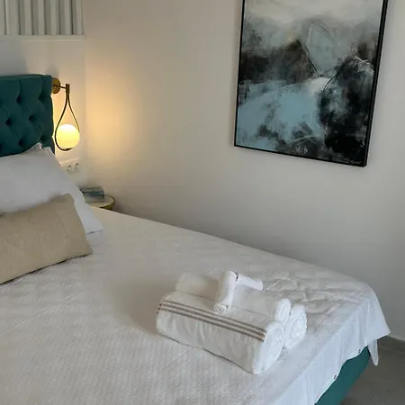 Sea Escape * Gythio